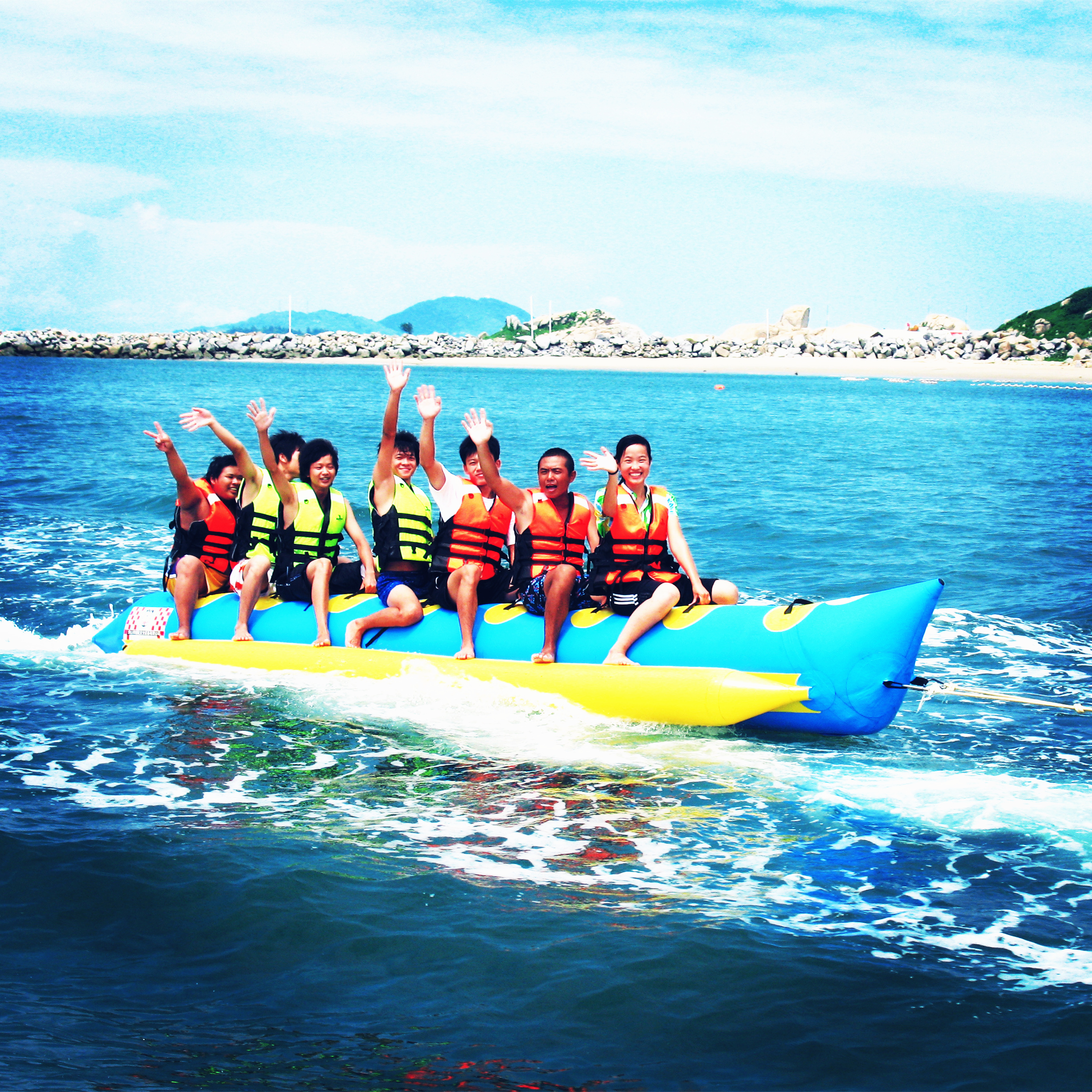 玩澎湖指定6個超嗨水上活動：SUP祕境漫遊、尖叫香蕉船、帆船追夕陽、和熱帶魚共游|食尚玩家